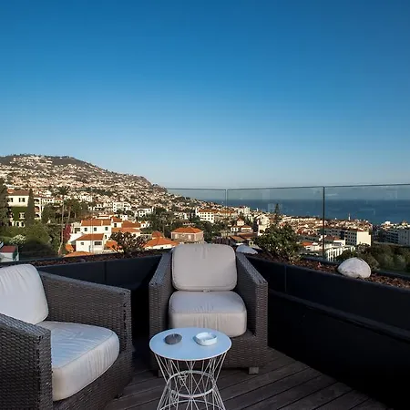 Arts In Penthouse Til Sol شقة فونشال
