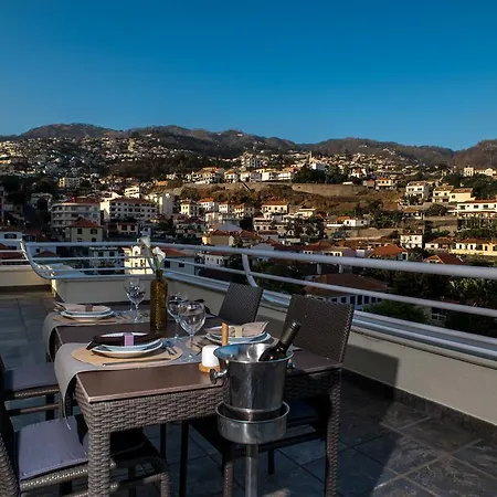 Apartment Arts In Penthouse Til Sol Funchal (Madeira)