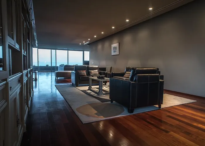 Arts In Penthouse Til Sol アパート