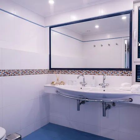 Arts In Penthouse Til Sol Apartment Funchal (Madeira)